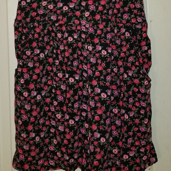 Romper - Picture 2 of 4